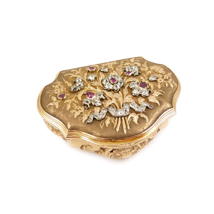 Ruby and diamond set gold cartouche shaped box, with mark of PP crowned | MasterArt